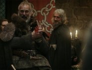 Исполнителю роли Большого Джона Амбера откусили ухо