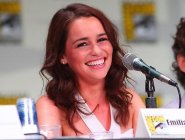 Эмилия Кларк в роли стриптизерши