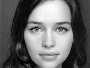 Эмилия Кларк в роли стриптизерши