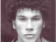 Джоэл Фрай в роли Гиздара зо Лорака