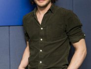 Кит Харингтон посетил радиостанцию в Лондоне Кит Харингтон посетил радиостанцию в Лондоне