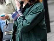 Мэйси Уильямс побывала на радиостанции ВВС