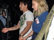 Множество снимков из личных архивов звезд сериала «Игра престолов» Часть 6